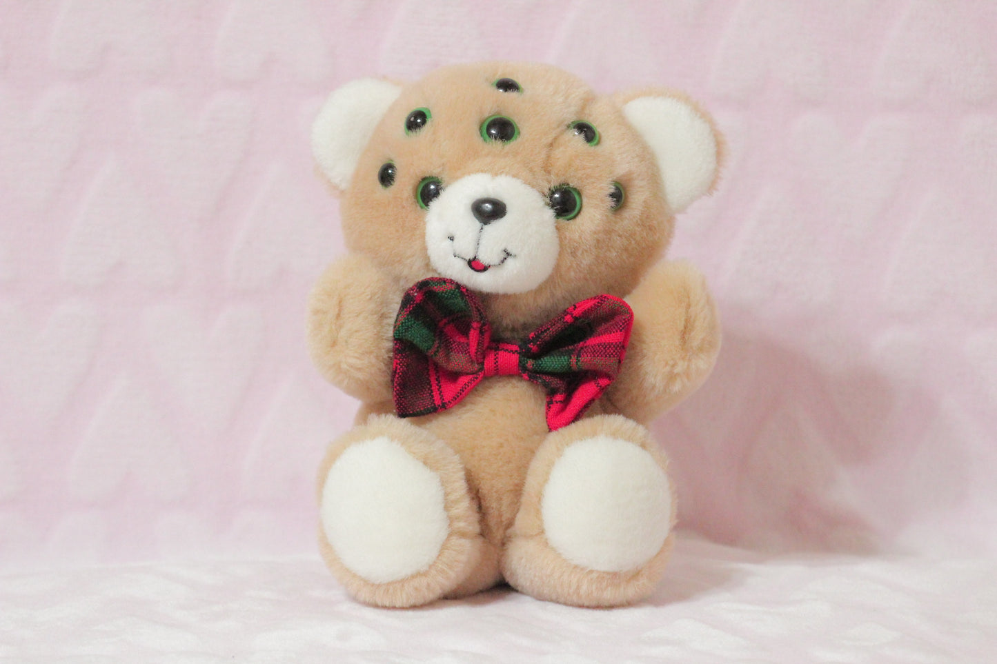 Extra eyes add on, for find or send in customs only!