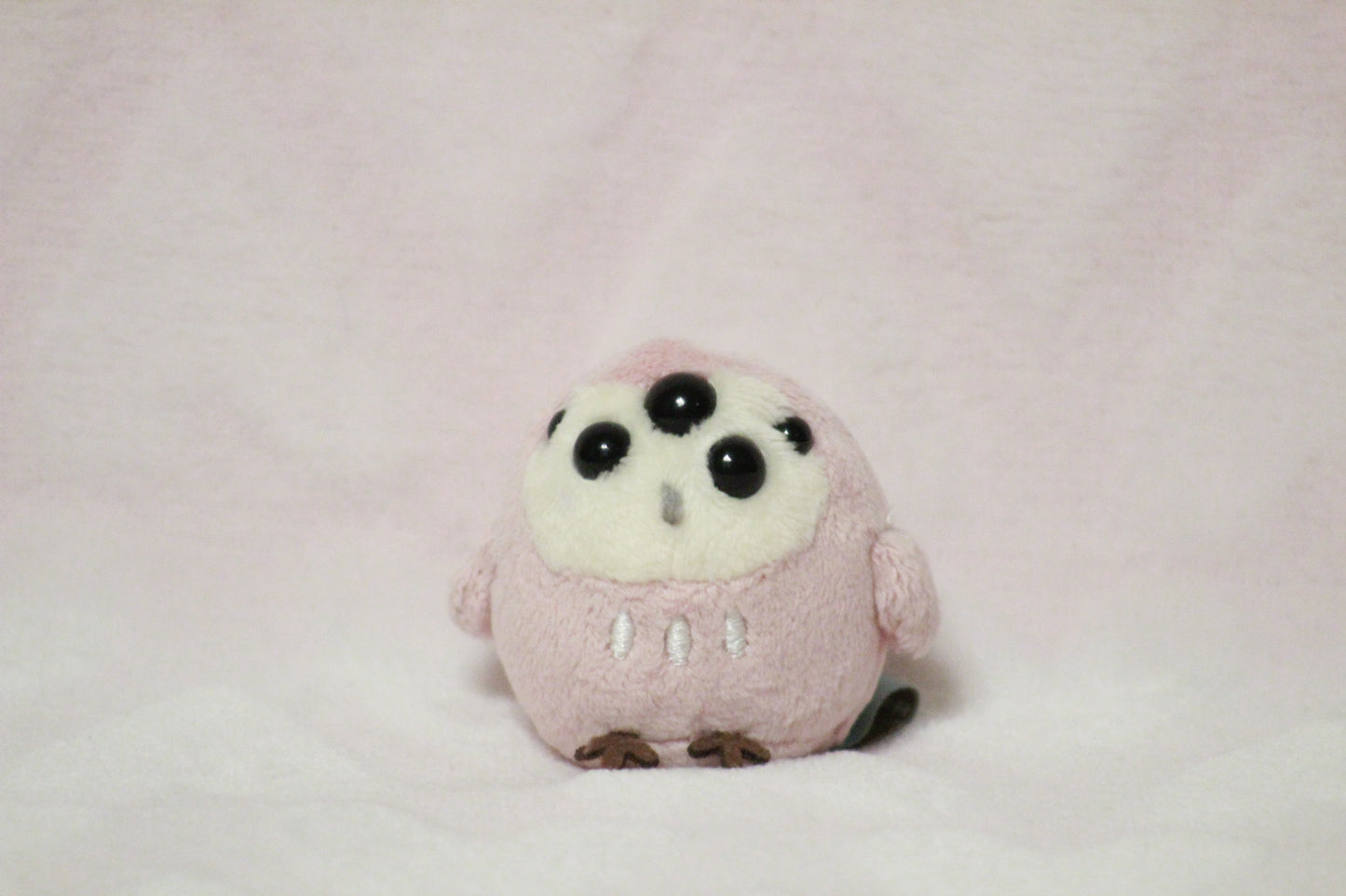 Extra eyes add on, for find or send in customs only!