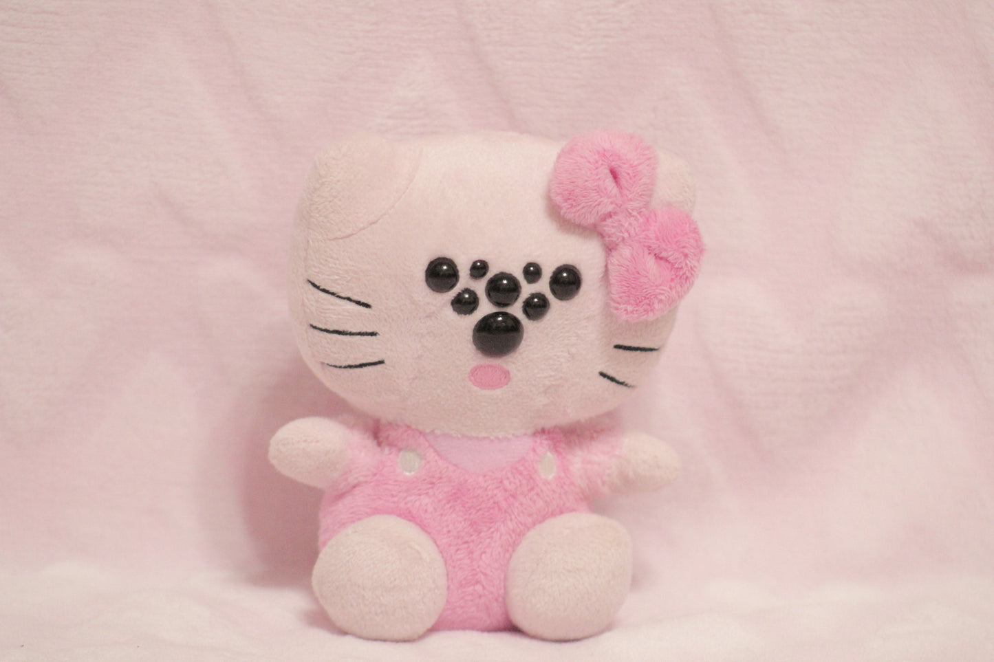 Extra eyes add on, for find or send in customs only!