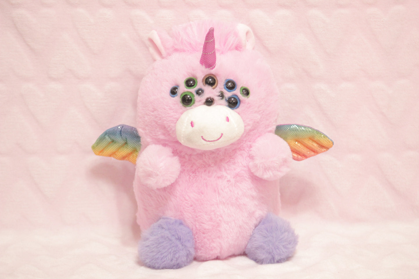 Extra eyes add on, for find or send in customs only!