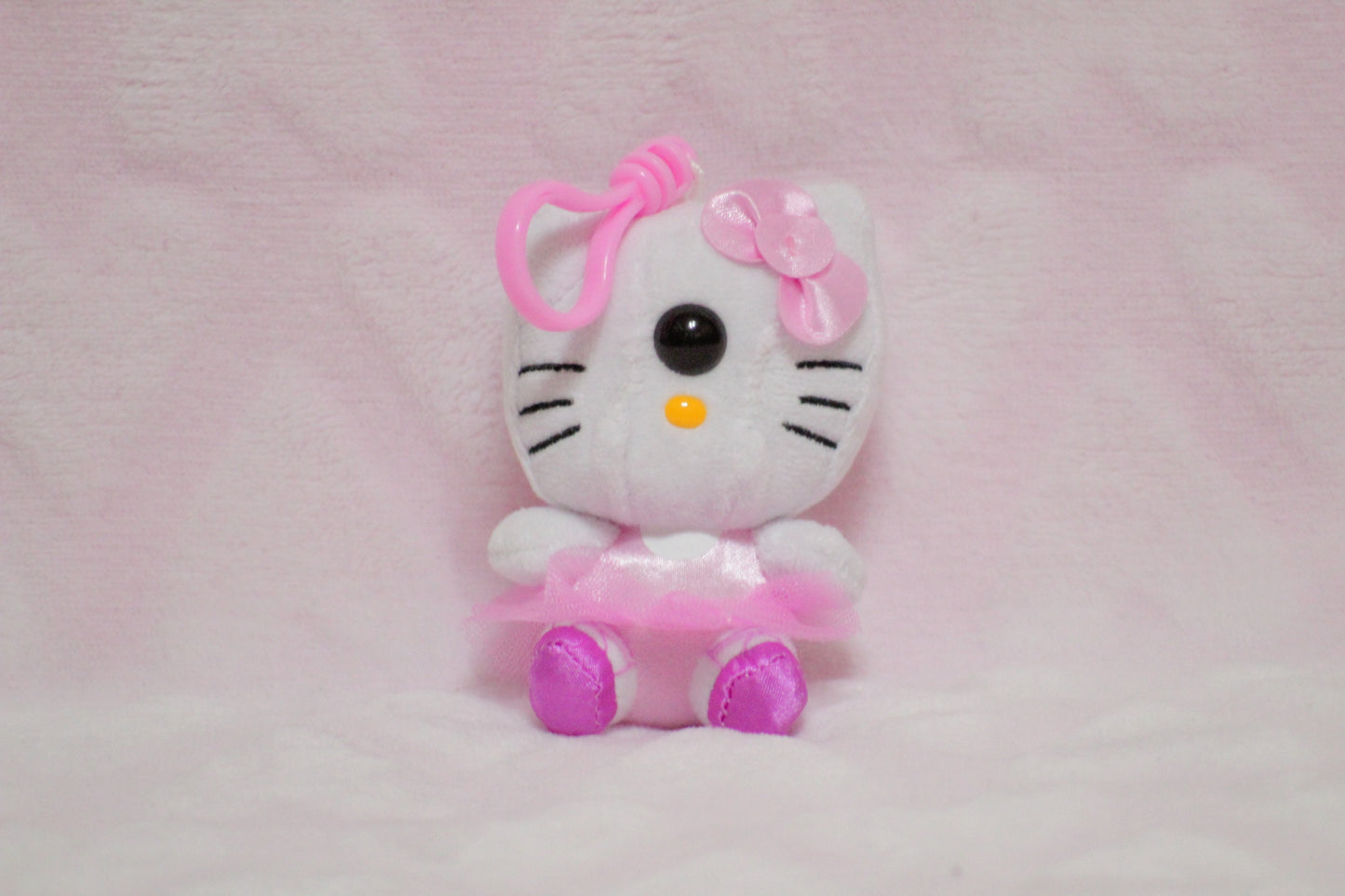 Extra eyes add on, for find or send in customs only!