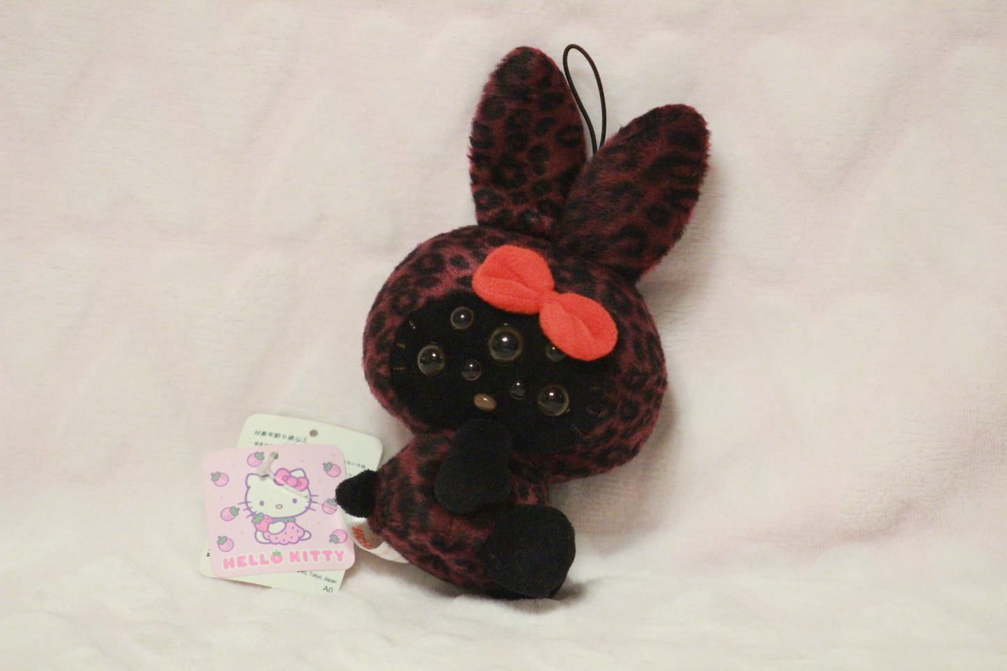 Extra eyes add on, for find or send in customs only!