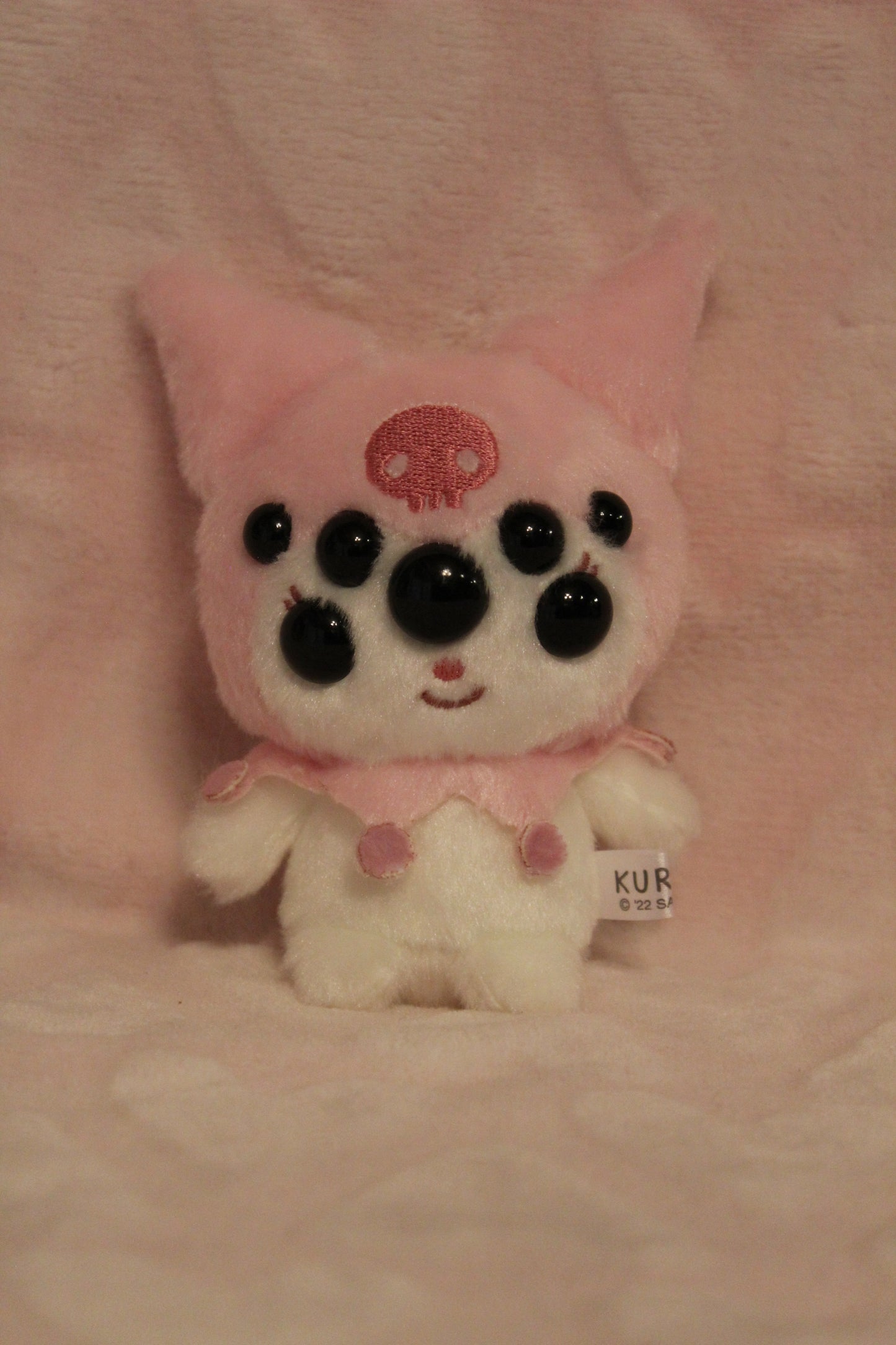 Extra eyes add on, for find or send in customs only!