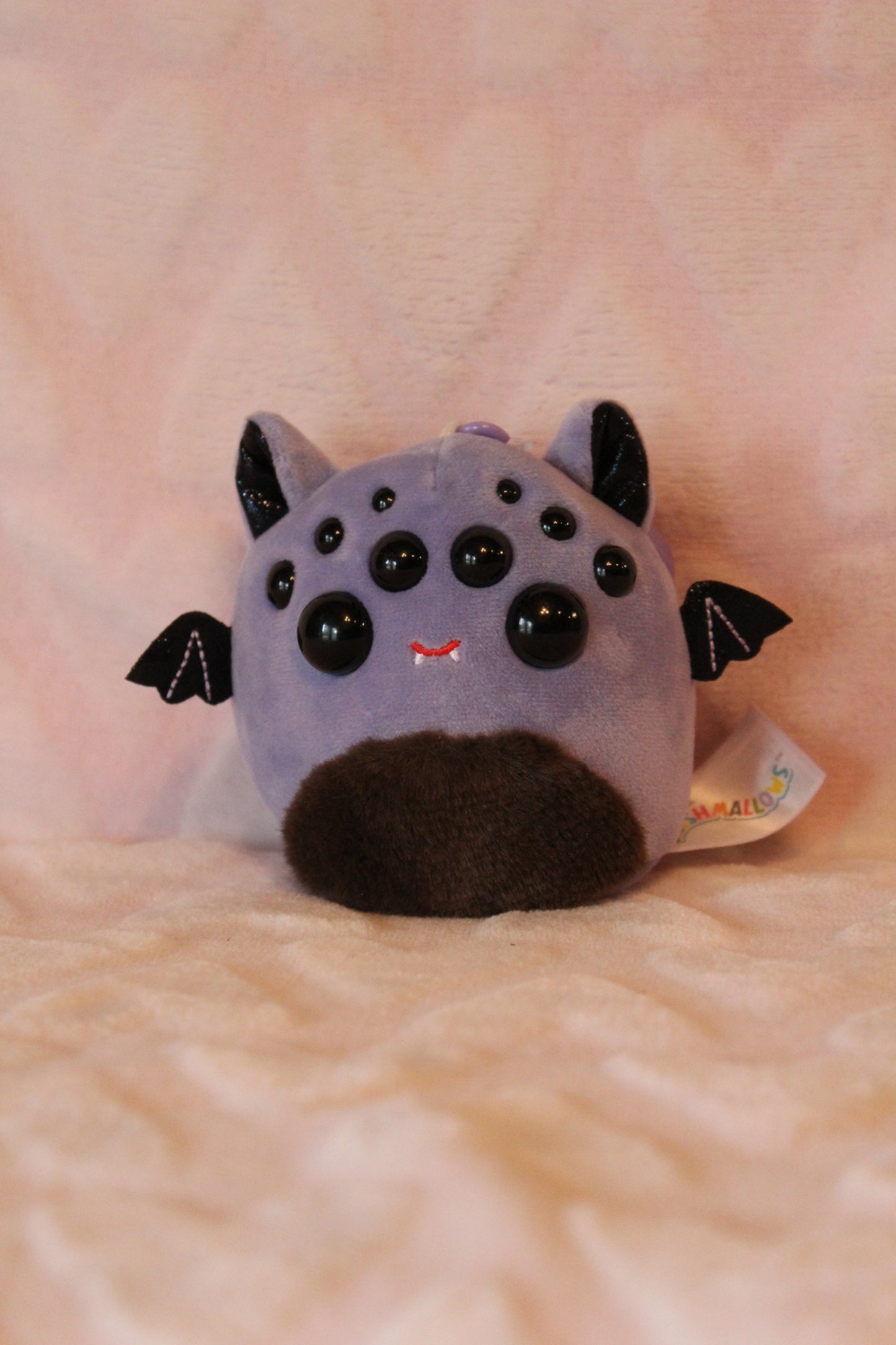 Extra eyes add on, for find or send in customs only!
