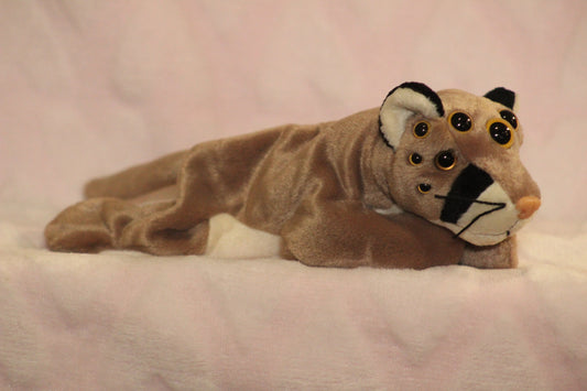 Mountain lion beanie baby