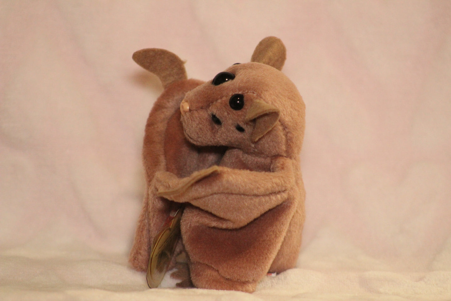 Tan bat beanie baby 1