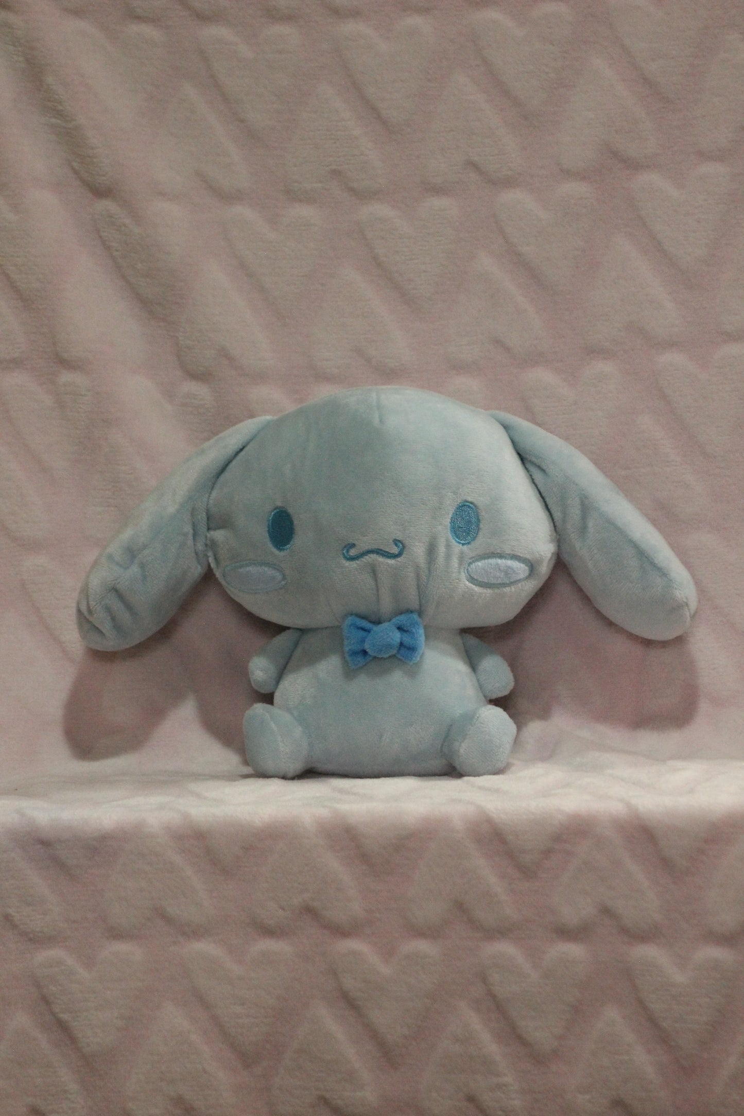 Small/medium monochrome blue CN custom