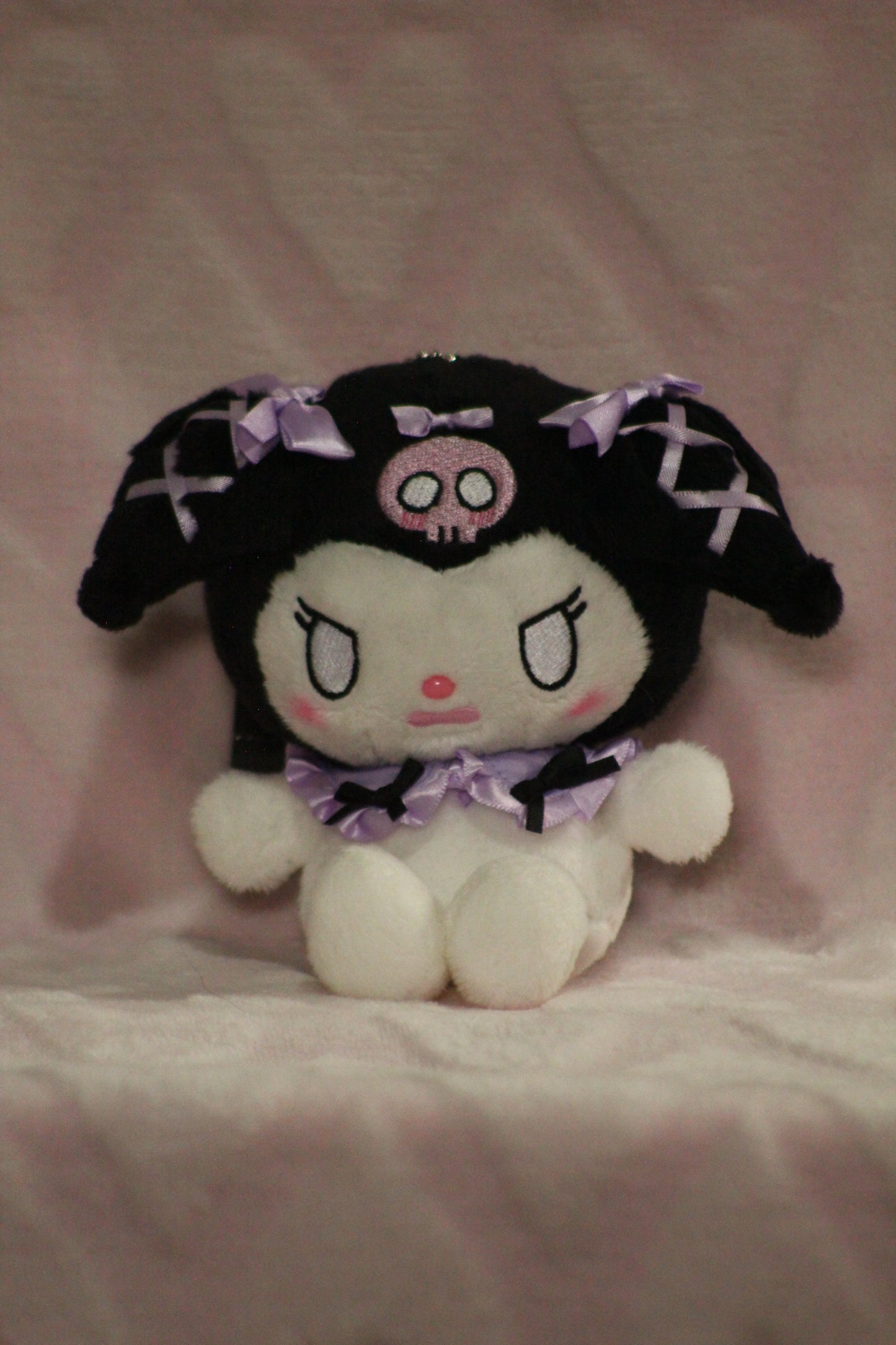 Small black w/ribbon clip on KU custom