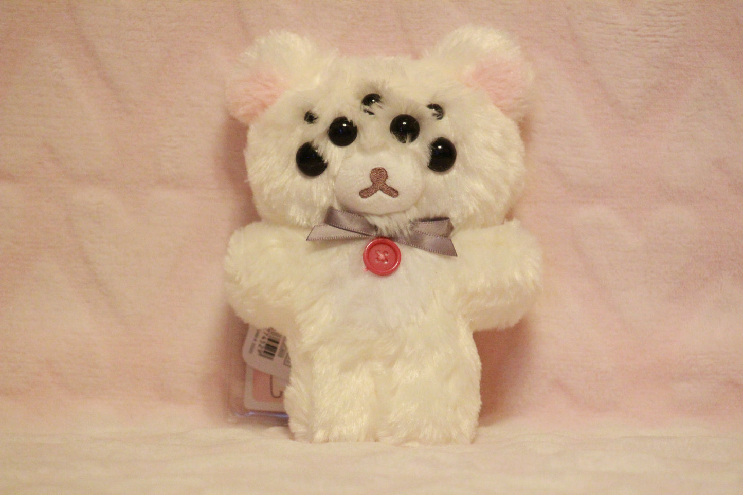 Extra eyes add on, for find or send in customs only!