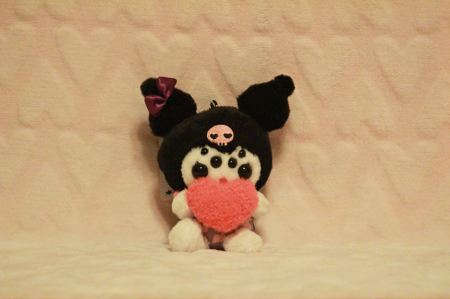 Extra eyes add on, for find or send in customs only!