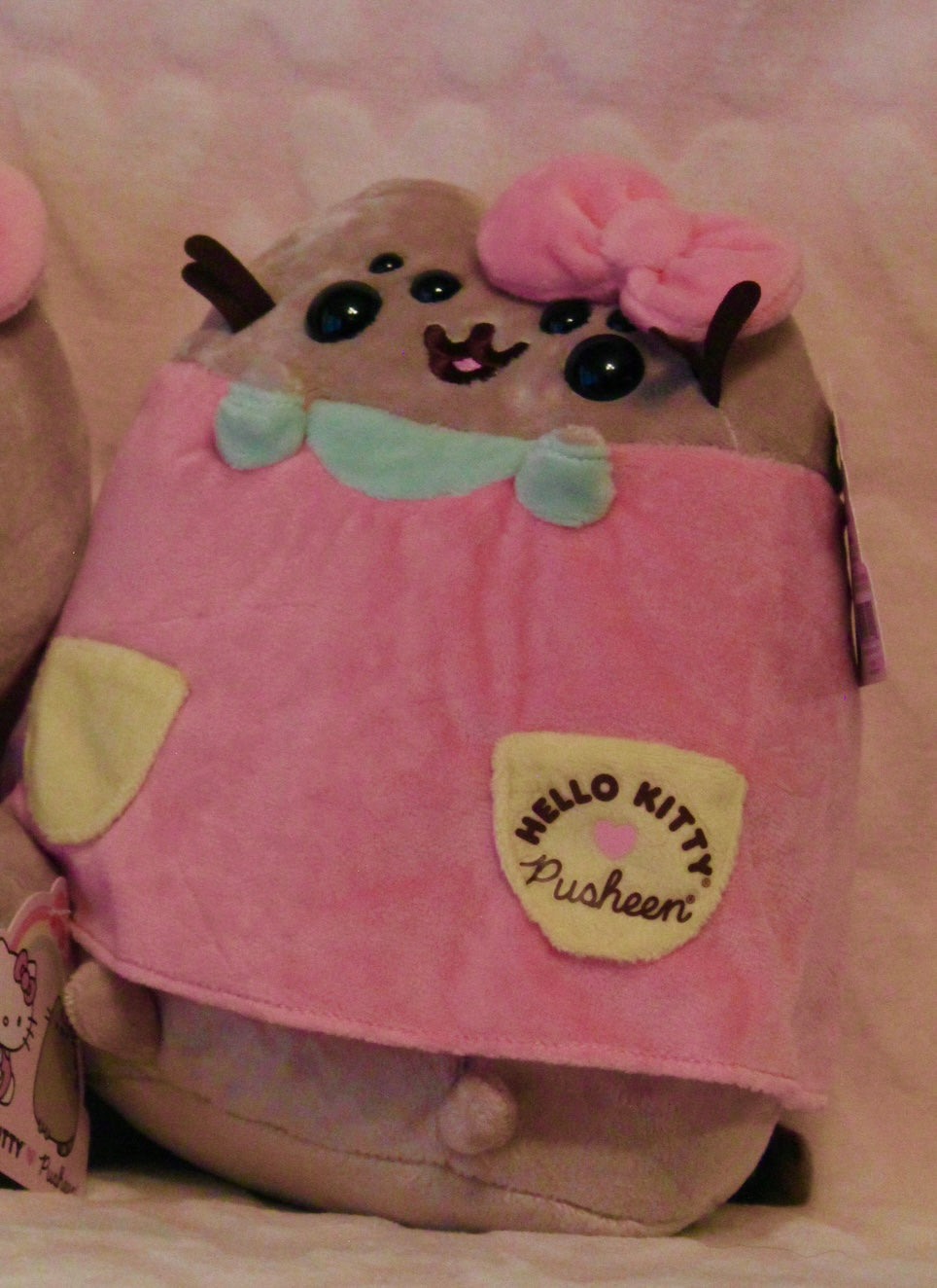 Pusheen Hello Kitty shirt