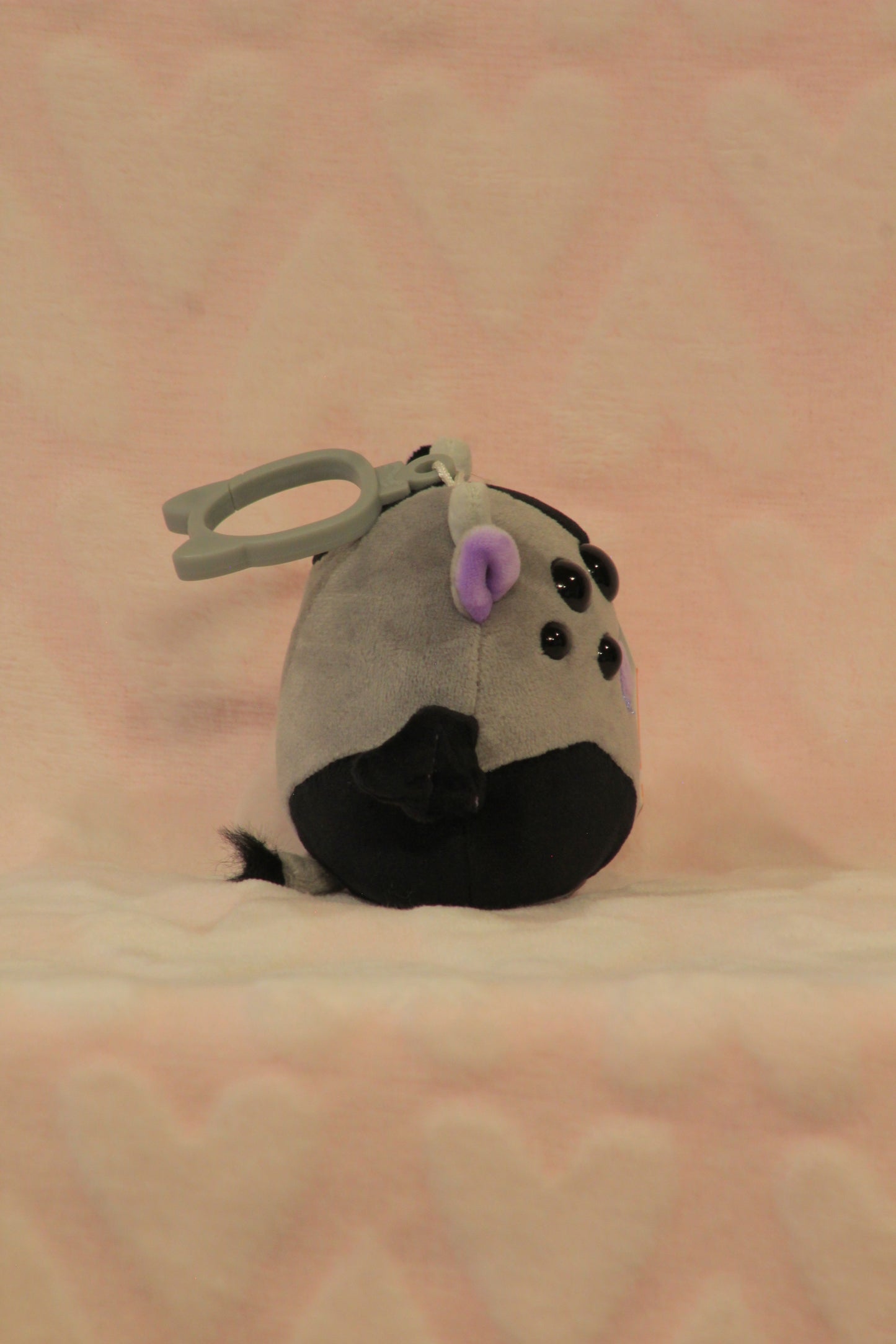 Clip on cow bat squish 1