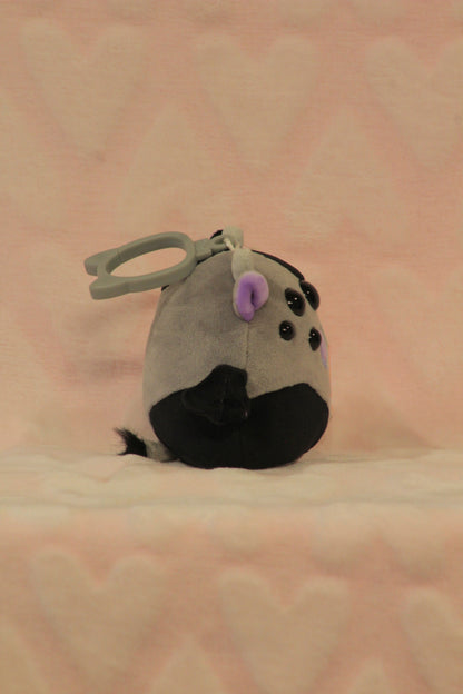 Clip on cow bat squish 1