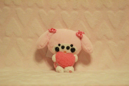 Extra eyes add on, for find or send in customs only!